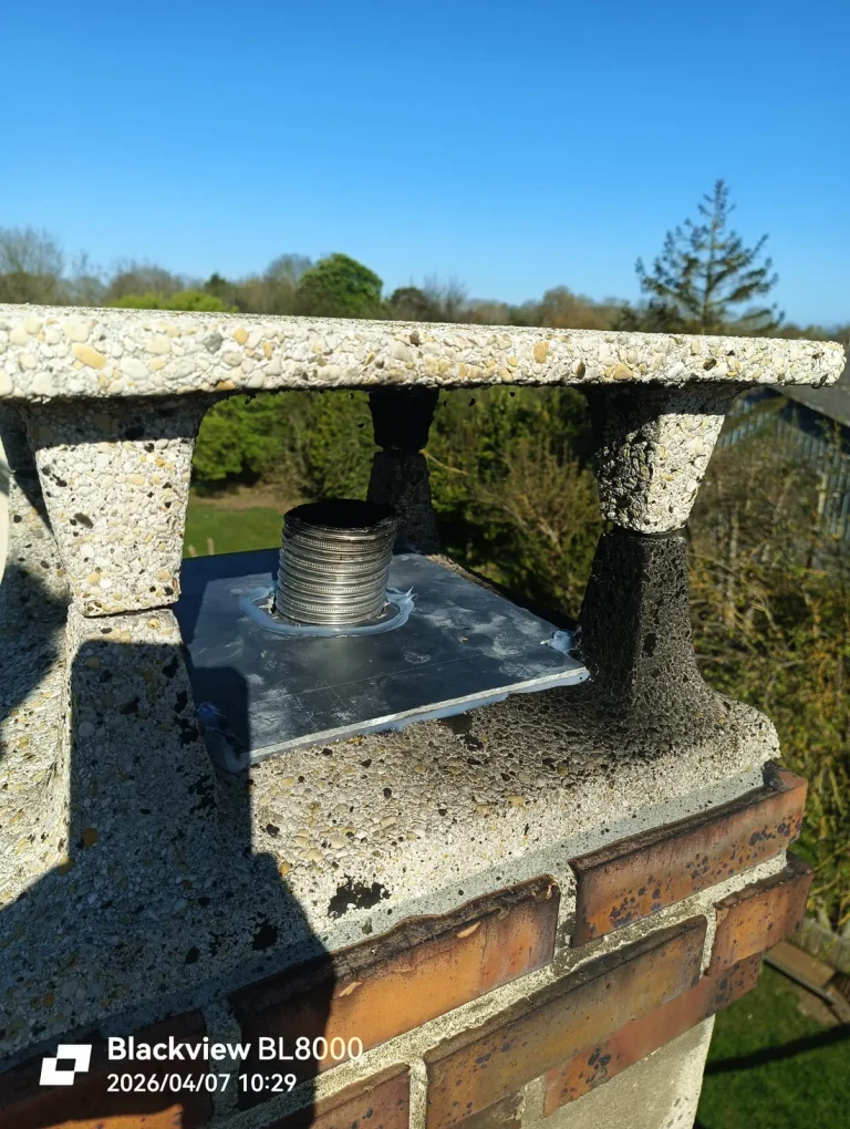 Tubage inox d'un conduit de cheminée dans le Calvados